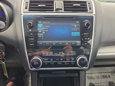 Used 2018 Subaru Outback 2.5i Premium image 25
