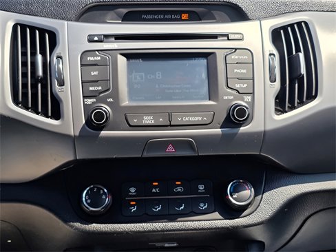 Used 2015 Kia Sportage LX image 24