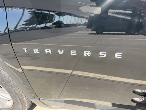 Used 2022 Chevrolet Traverse LT image 4