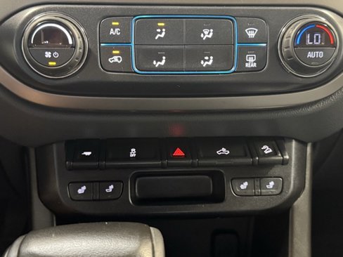 Used 2018 Chevrolet Colorado Z71 image 24