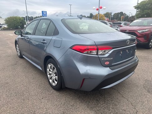 Used 2021 Toyota Corolla LE image 5