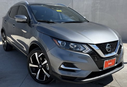 Used 2022 Nissan Rogue Sport SL image 1