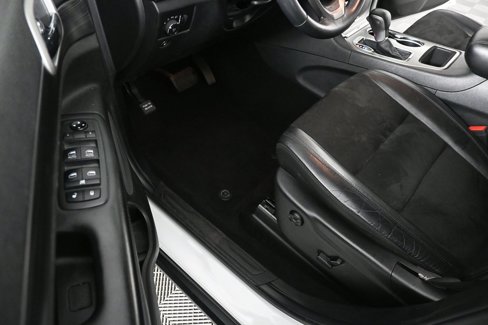 Used 2019 Jeep Grand Cherokee Laredo w/ Laredo X Package image 7