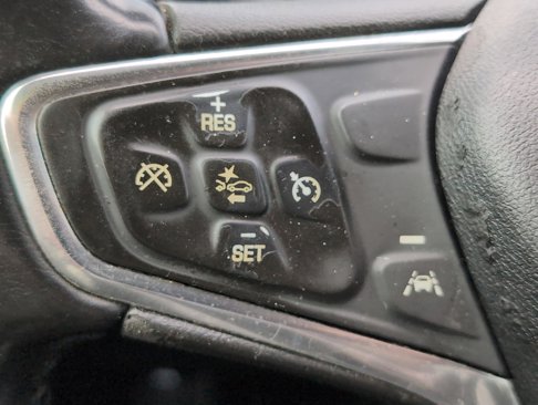 Used 2021 Chevrolet Equinox LT image 24