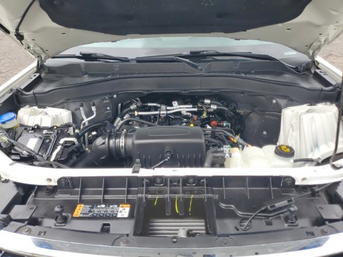 Used 2021 Ford Explorer XLT w/ Equipment Group 202A image 8