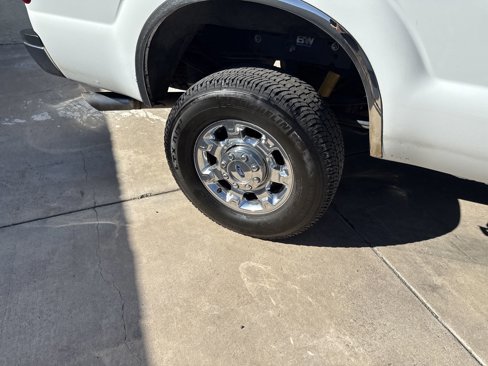 Used 2013 Ford F350 Lariat image 9