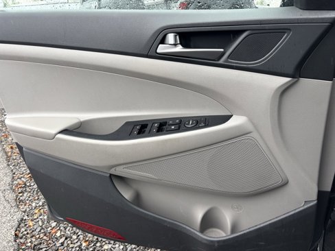 Used 2018 Hyundai Tucson SEL image 12
