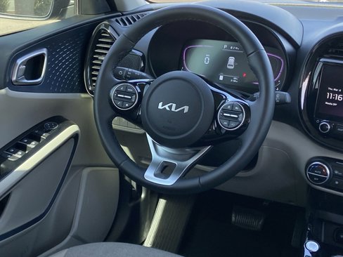 New 2024 Kia Soul EX image 17