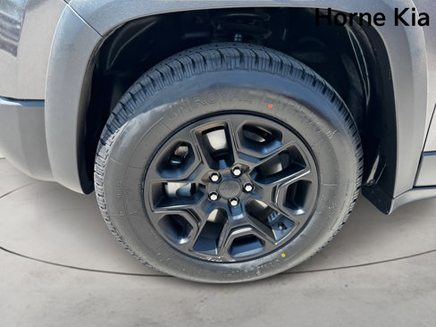 Used 2019 Jeep Cherokee Trailhawk w/ Comfort/Convenience Group image 7