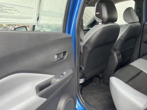 Used 2023 Nissan Kicks SR image 25