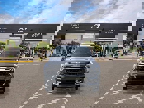 New 2025 Kia Sportage LX image 2