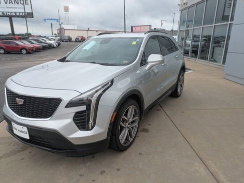 Used 2019 Cadillac XT4 Sport image 2