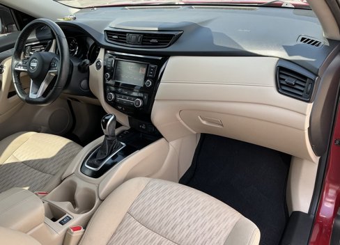Used 2020 Nissan Rogue SV w/ Premium Package image 28