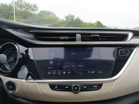 Certified 2022 Buick Encore GX Select w/ Sport Touring Package image 12