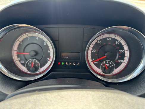 Used 2020 Dodge Grand Caravan SE w/ UConnect Hands-Free Group image 8