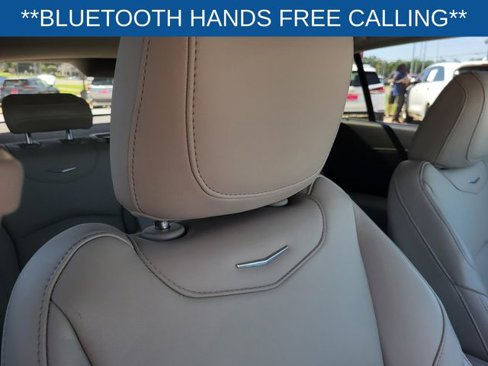 Used 2022 Cadillac XT4 Premium Luxury w/ Technology Package image 12
