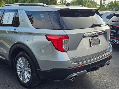 Used 2021 Ford Explorer Limited w/ Equipment Group 301A image 14