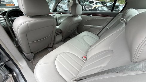 Used 2007 Buick Lucerne CXL w/ Luxury Package image 18