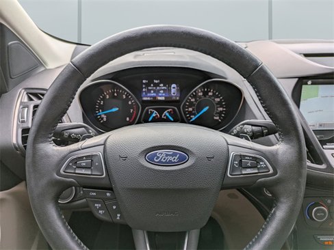 Used 2018 Ford Escape Titanium w/ Ford Safe & Smart Package image 30