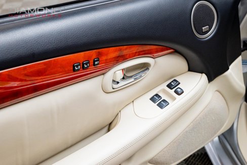 Used 2006 Lexus SC 430 Convertible image 55