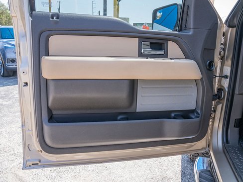 Used 2012 Ford F150 XLT w/ XLT Chrome Pkg image 10