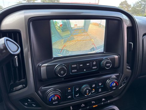 Used 2017 Chevrolet Silverado 1500 High Country image 30
