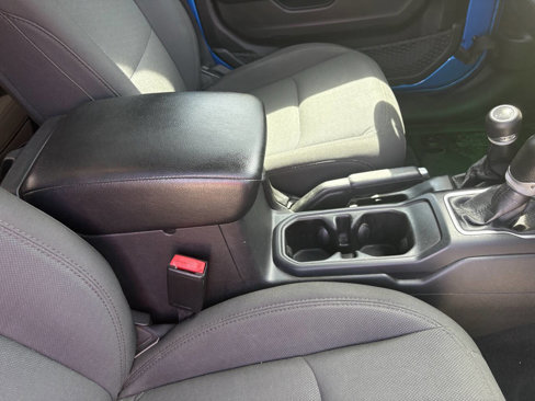 Used 2022 Jeep Gladiator Sport image 29