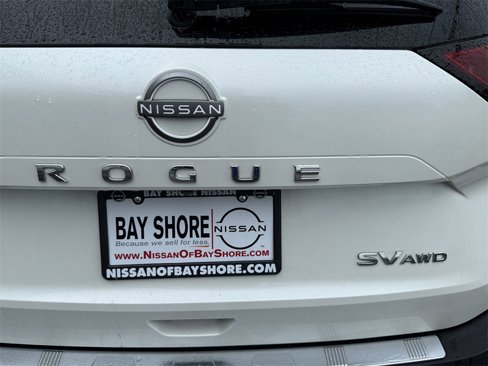 Certified 2022 Nissan Rogue SV w/ SV Premium Package image 36