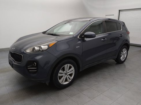 Used 2019 Kia Sportage LX image 2
