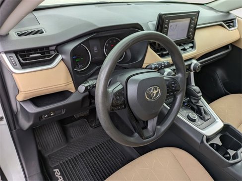 Used 2019 Toyota RAV4 XLE image 10