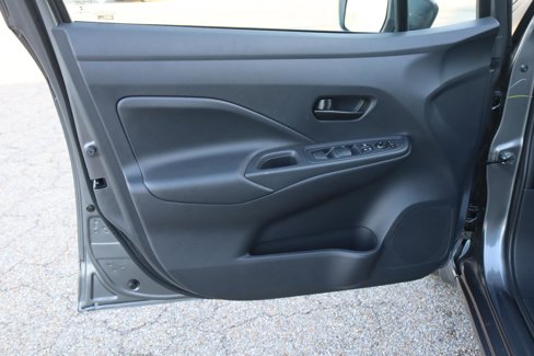 Used 2025 Nissan Versa S w/ Trunk Package image 11
