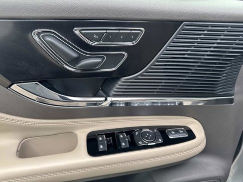 Used 2021 Lincoln Corsair FWD image 13