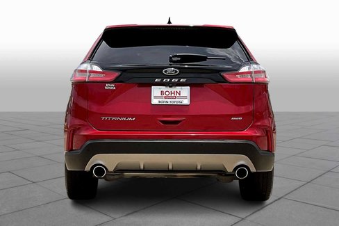 Used 2022 Ford Edge Titanium image 4