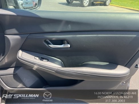 Used 2024 Nissan Sentra SV image 33