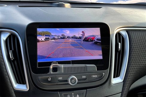 Used 2023 Chevrolet Malibu LT image 14