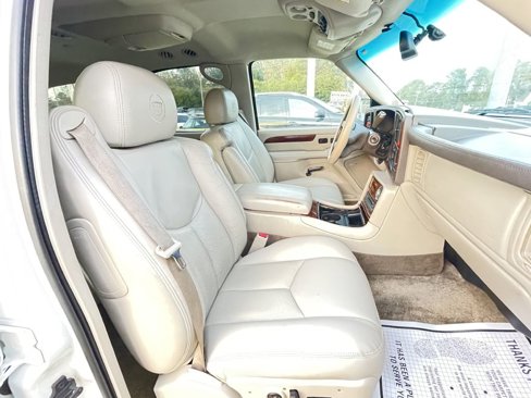 Used 2003 Cadillac Escalade 2WD image 17