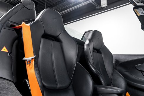Used 2020 McLaren 570S Spider image 29