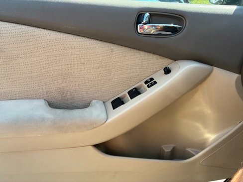 Used 2012 Nissan Altima 2.5 S image 10