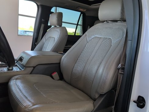 Used 2019 Ford Expedition Limited image 22