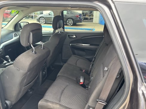 Used 2019 Dodge Journey SE image 14