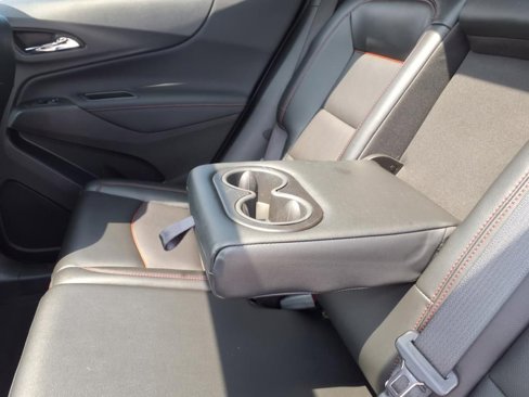 Used 2024 Chevrolet Equinox RS w/ RS Leather Package image 34
