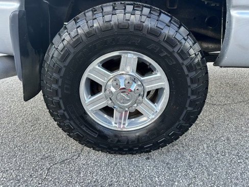 Used 2005 Dodge Ram 2500 Truck SLT image 9