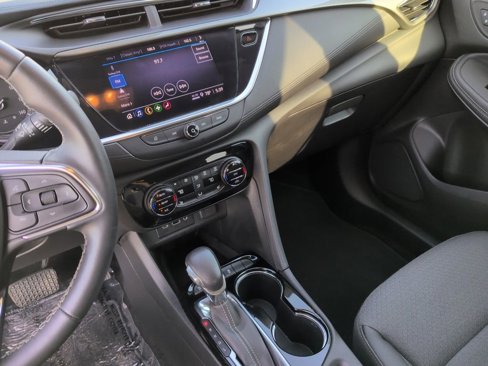 Used 2022 Buick Encore GX Select w/ Safety Package II image 21