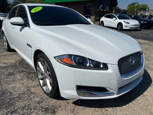 Used 2015 Jaguar XF Portfolio image 3
