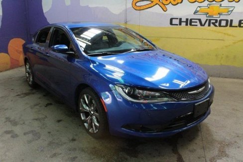 Used 2016 Chrysler 200 S image 3