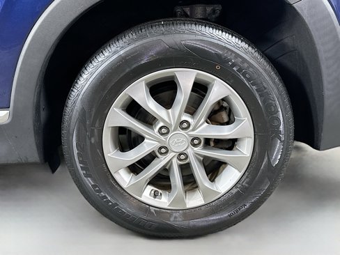 Used 2020 Hyundai Santa Fe SE image 28