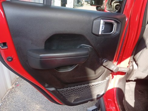 Used 2022 Jeep Gladiator Sport image 24