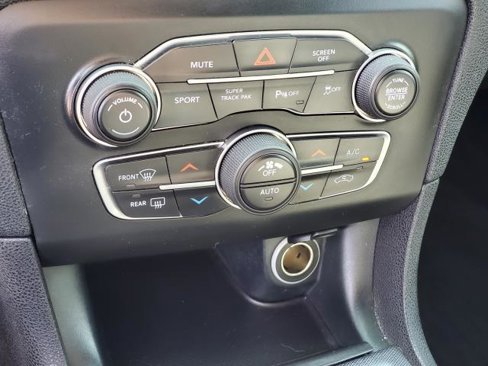 Used 2018 Dodge Charger GT image 16