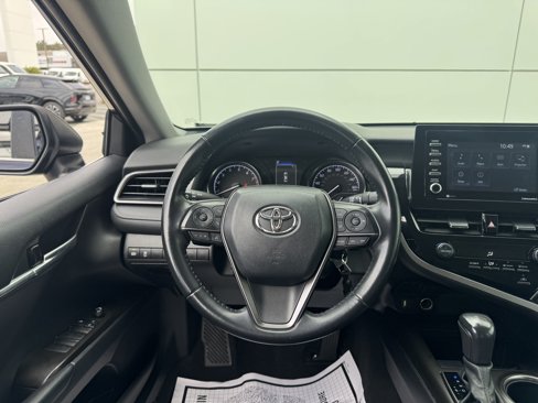 Used 2021 Toyota Camry SE image 14