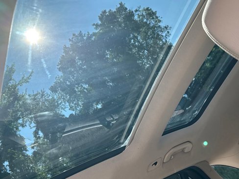 Used 2018 Mercedes-Benz GLC 300 4MATIC image 21